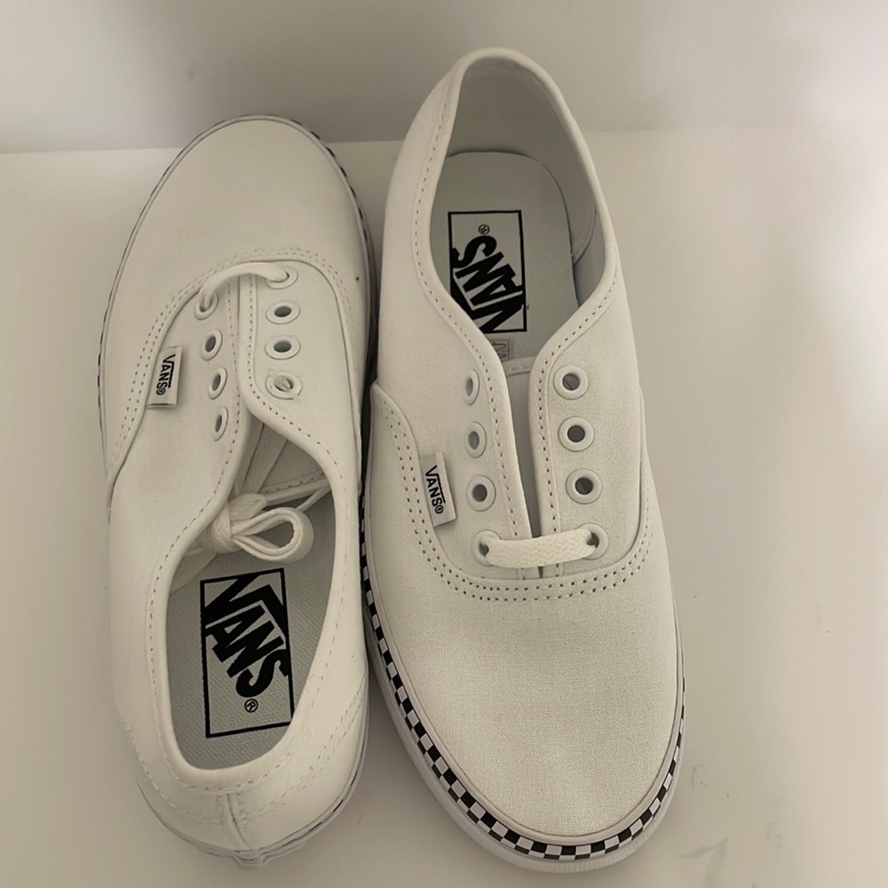 Vans - Men’s size 5.0 Women’s - 6.5